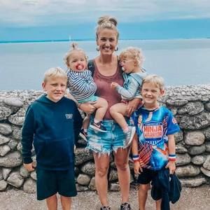 Meet your Posher, Jenna